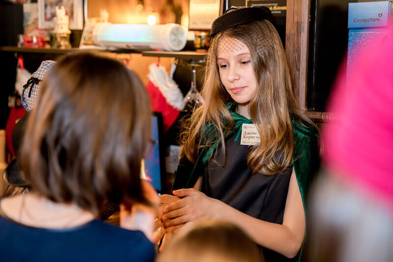 Как необычно отметить 8 марта в школе вместе с Квесторией в generalCities.Сургуте