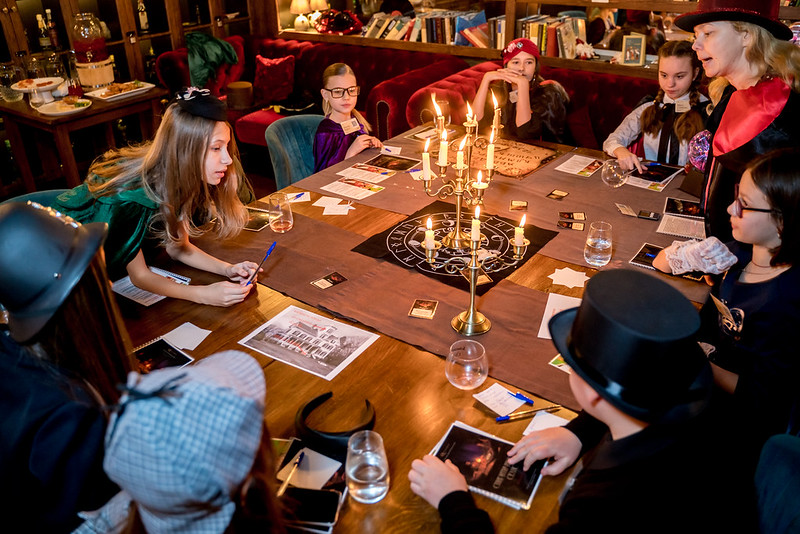 Как отметить 8 Марта в школе: праздничное украшение класса в generalCities.Сургуте