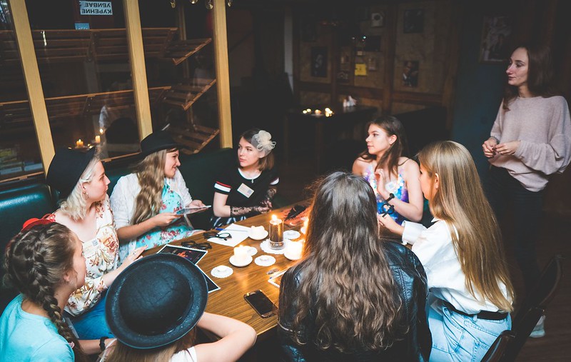 Выездные квесты на Международный женский день: интерактивное мероприятие в школе generalCities.Сургуте.