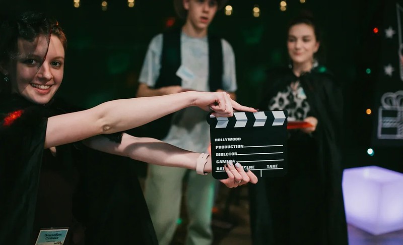 Городские огни и праздничное настроение в generalCities.Сургуте