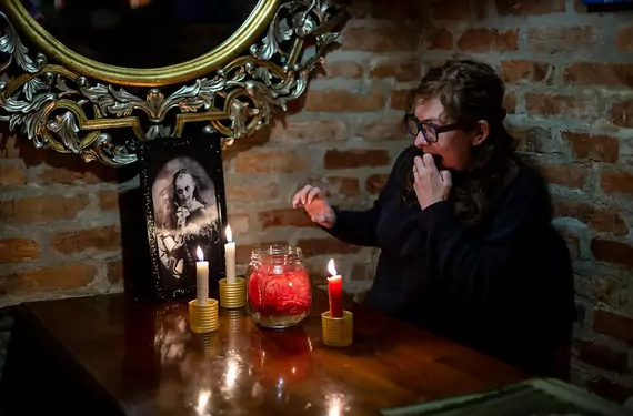 Квесты по мотивам фильма «Звонок» в Сургуте — атмосфера мистического хоррора и психологического напряжения